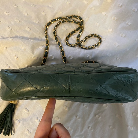 RARE Green Vintage Chanel leather bag! Authentic! - Picture 4 of 14